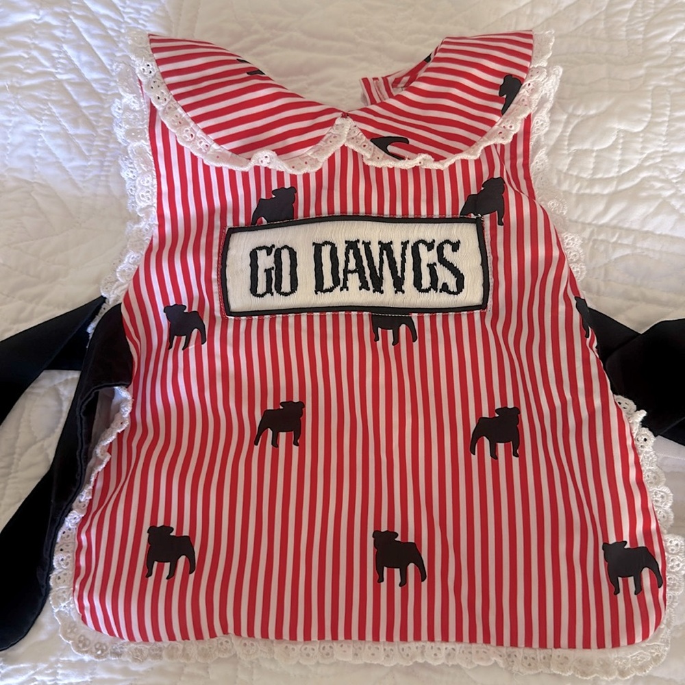 EUC - Georgia Bulldogs Bow Top - 12M - Little Bear Smocks